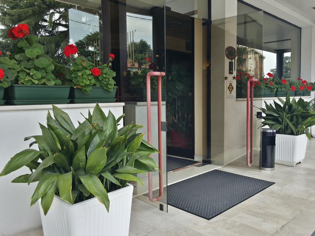 Hotel Raffaello Venice Spinea Exterior photo